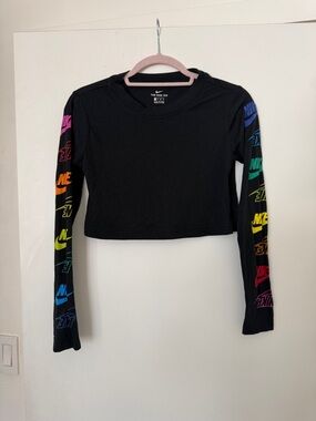 Nike Black Cropped Long-Sleeve Top with Multicolor Sleeve Logos
